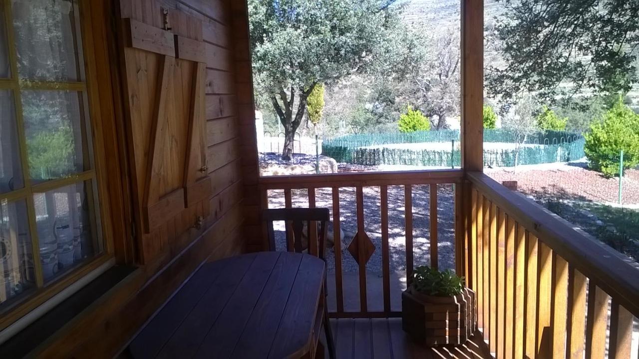 La Casa Del Estanque Villa Olocau del Rey Luaran gambar